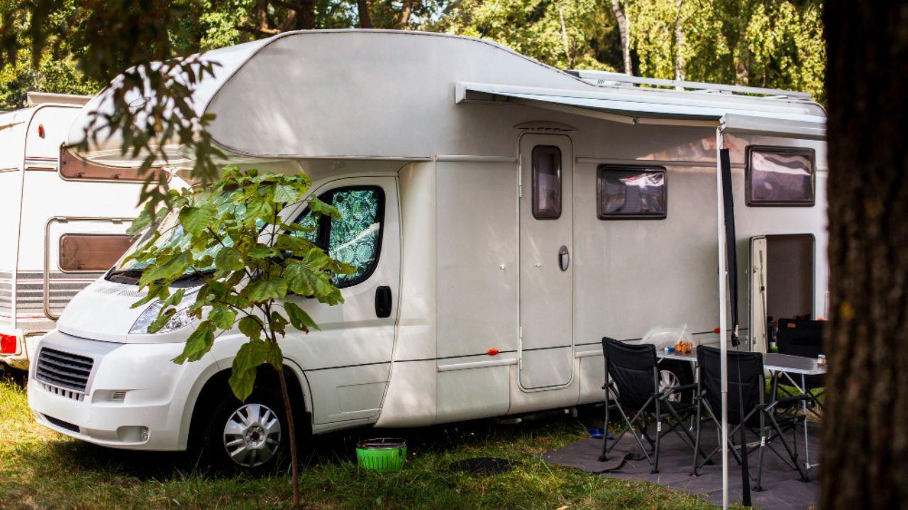 5 Best RV Electric Tankless Water Heaters For Van Life In 2024 ...