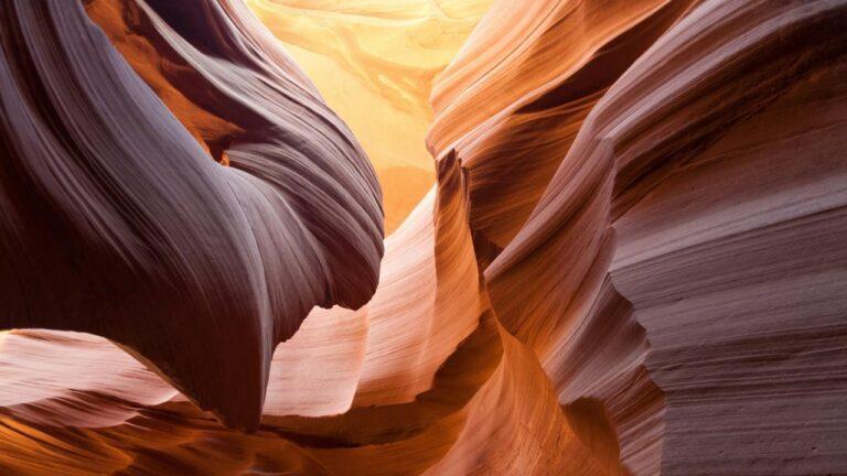 A Proper Guide To Visiting Antelope Canyon for Best Experience In 2024